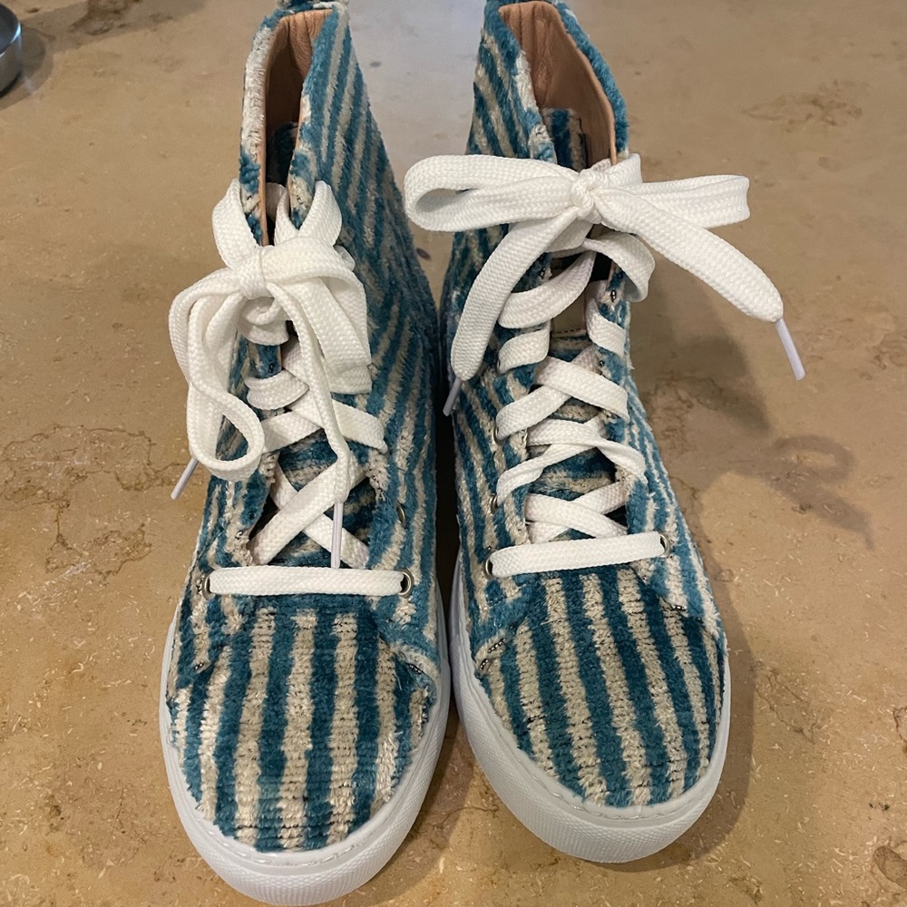 Brand New Turkish Ikat Sneakers Size 8.5 Women’s Euro 39